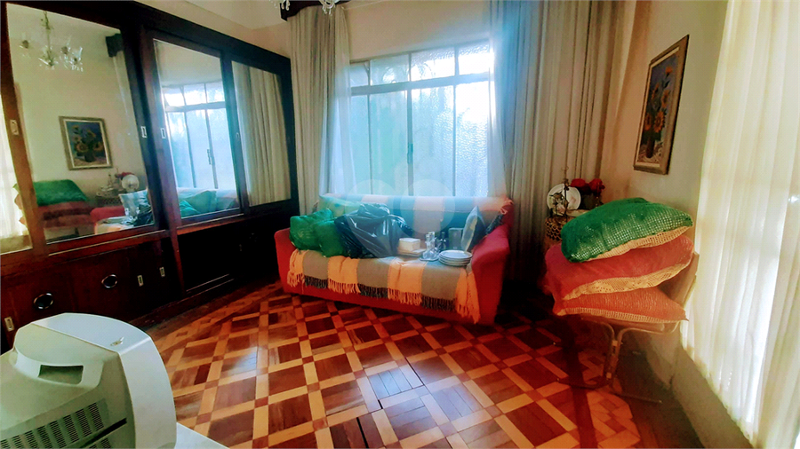 Foto REO1096132