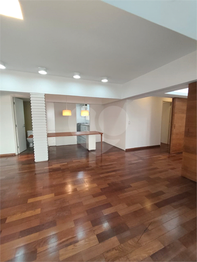 Foto REO1096154