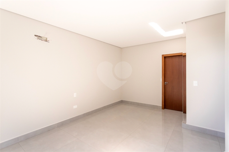 Foto REO1096159