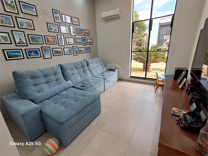 Foto REO1096166