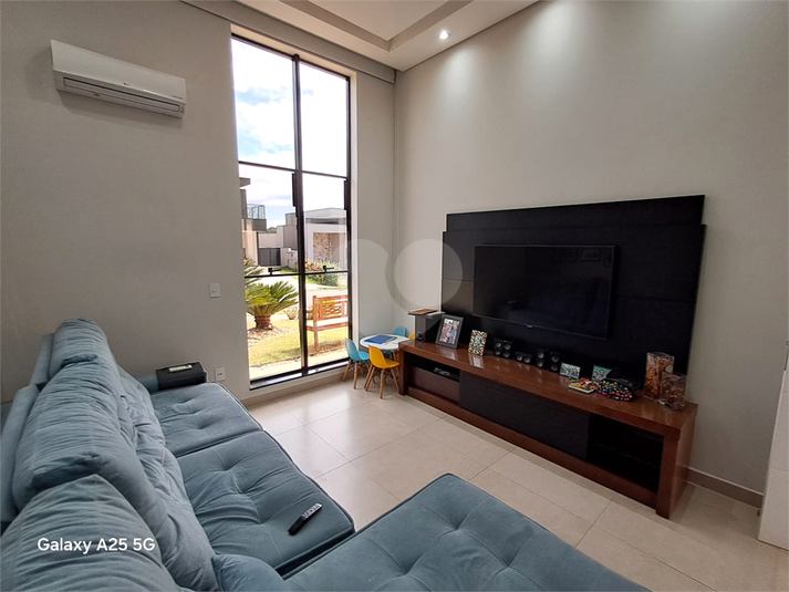 Foto REO1096166