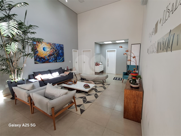 Foto REO1096166