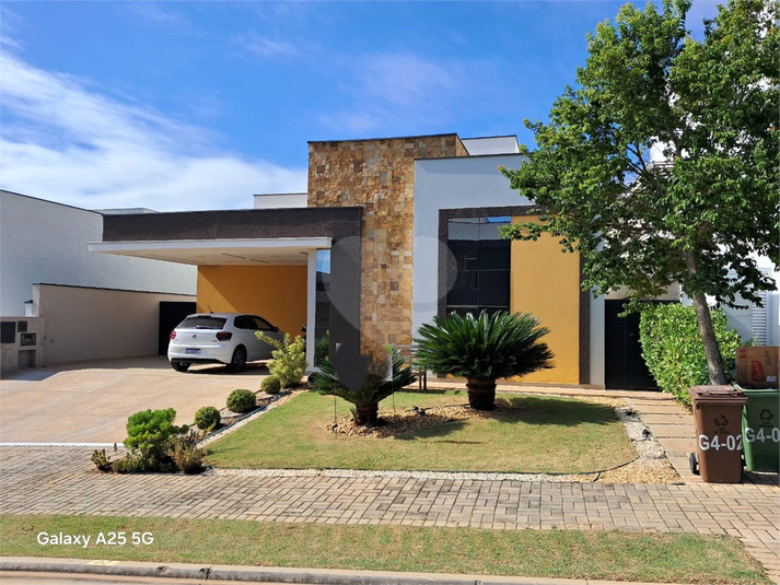 Foto REO1096166