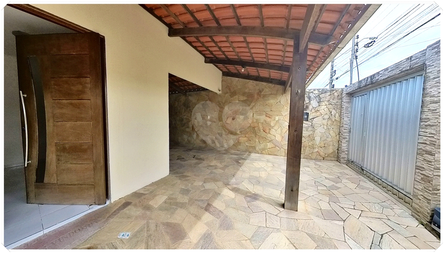 Foto REO1096167