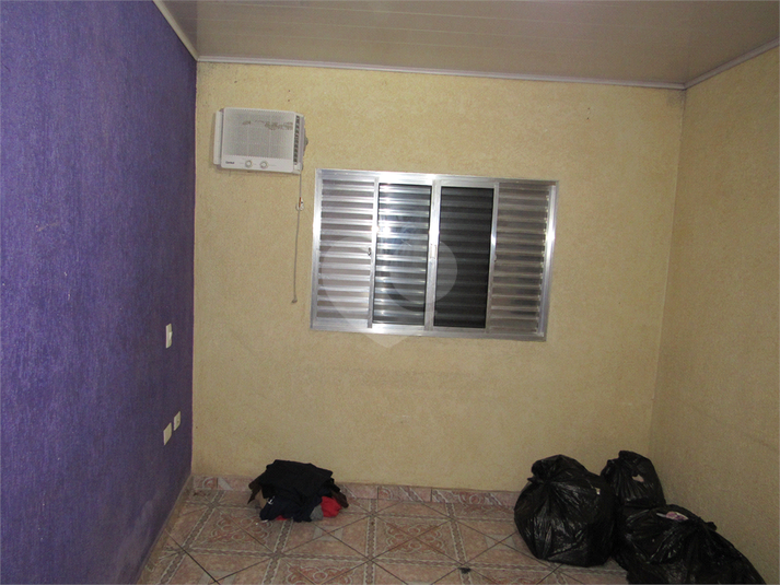 Foto REO1096175