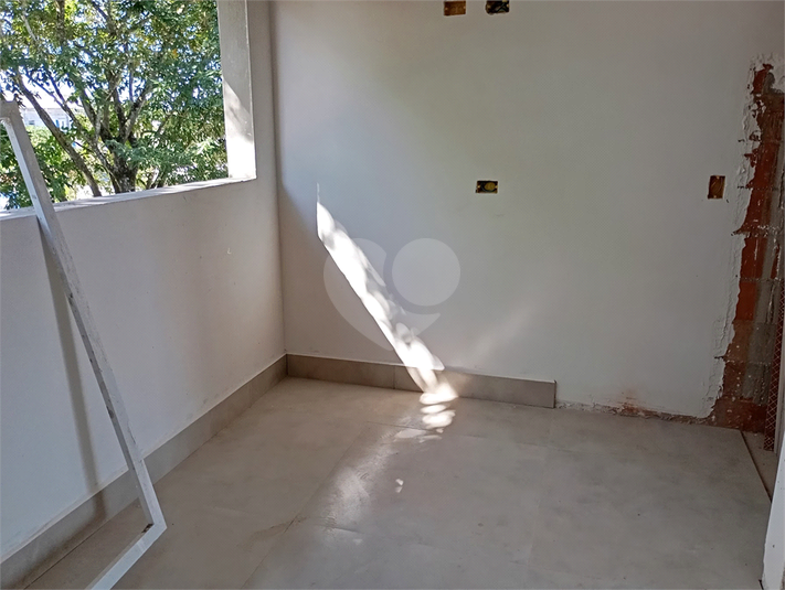 Foto REO1096182