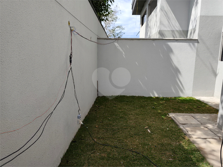 Foto REO1096182