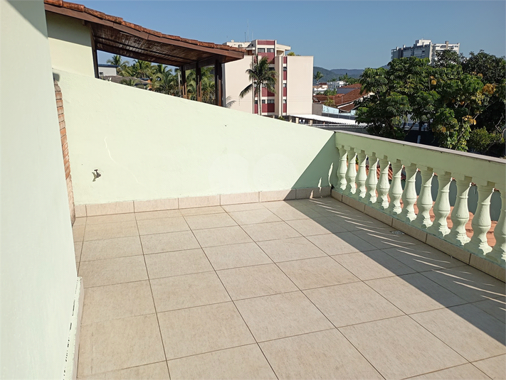 Foto REO1096184