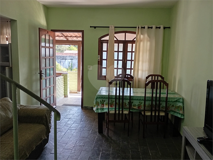 Foto REO1096184