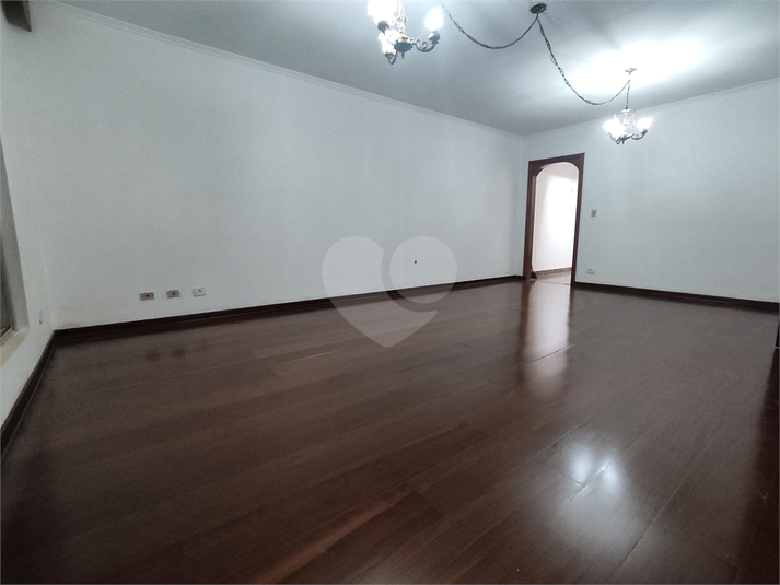 Foto REO1096190