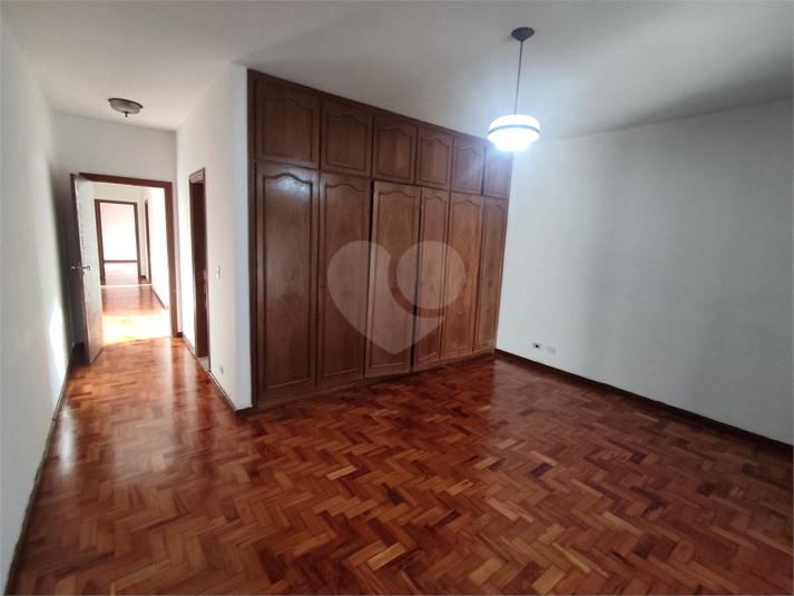 Foto REO1096190