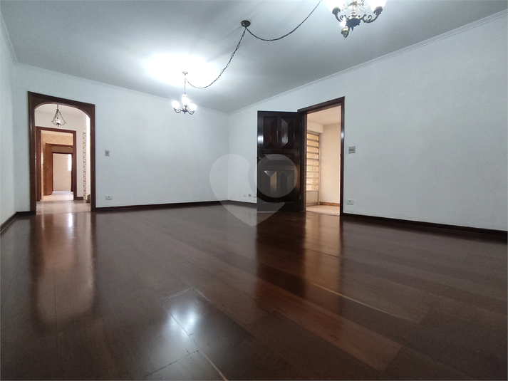 Foto REO1096190