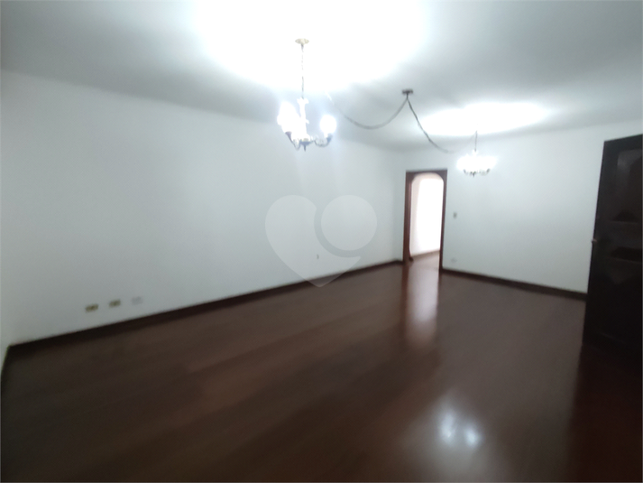 Foto REO1096190