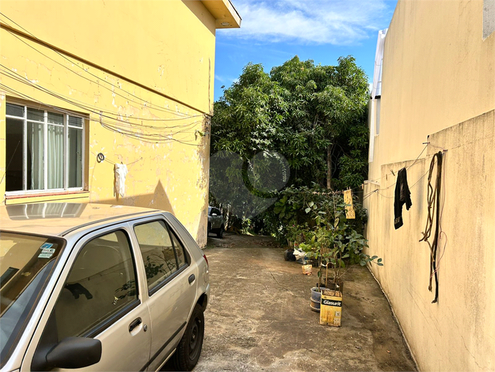 Foto REO1096202