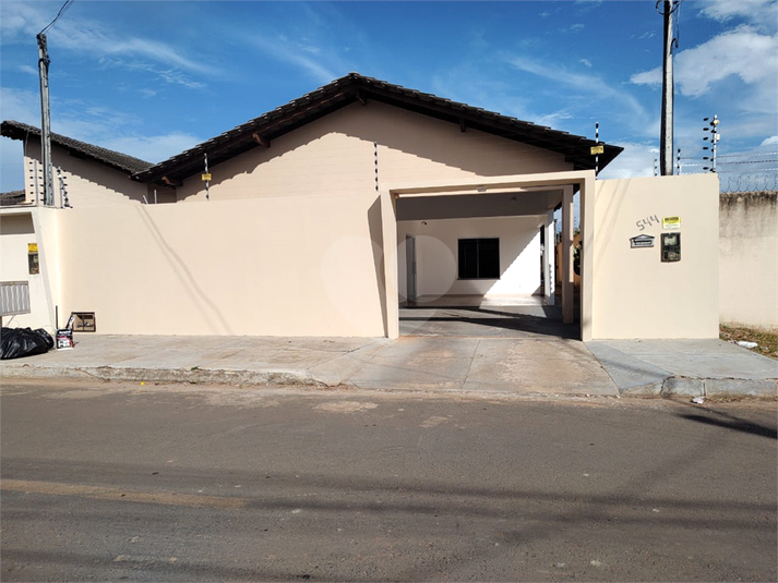 Foto REO1096214