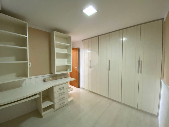 Foto REO1096220