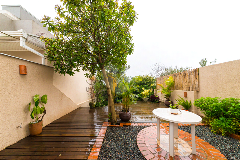 Foto REO1096242
