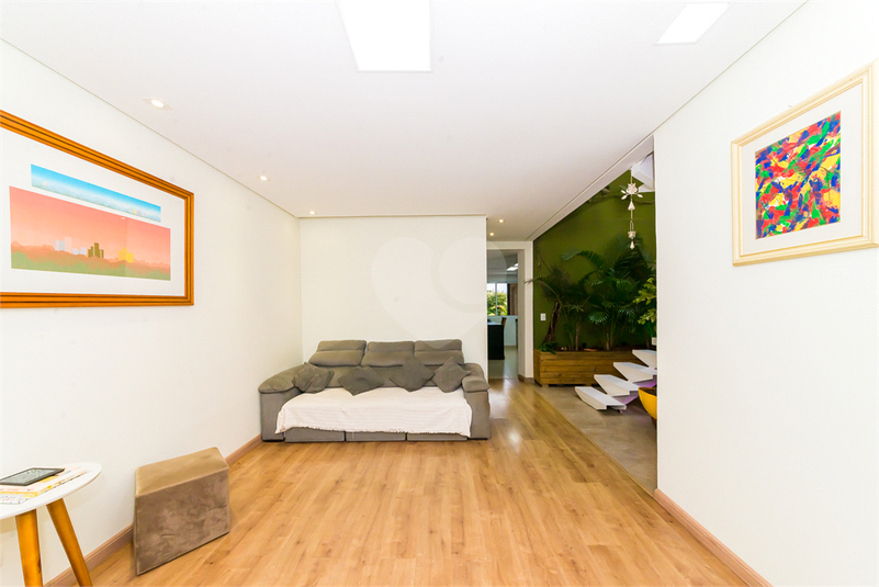 Foto REO1096242