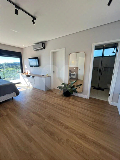 Foto REO1096246