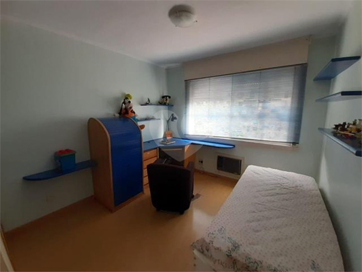 Foto REO1096257