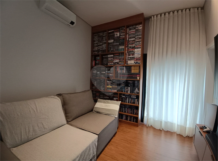 Foto REO1096272