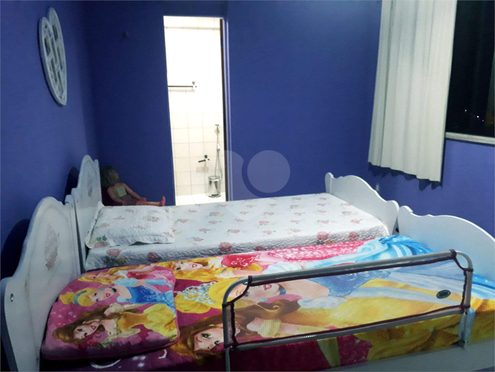 Foto REO1096279