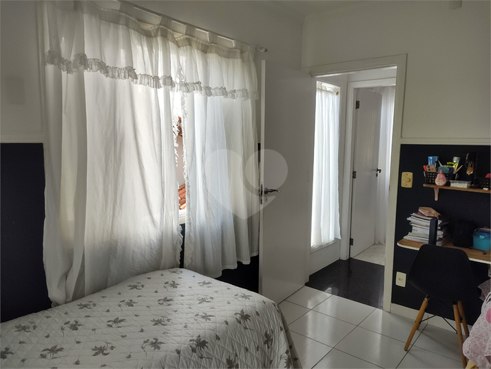 Foto REO1096291