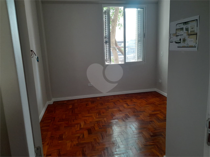 Foto REO1096301