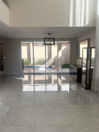 Foto REO1096306
