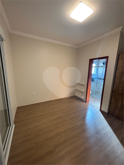 Foto REO1096306