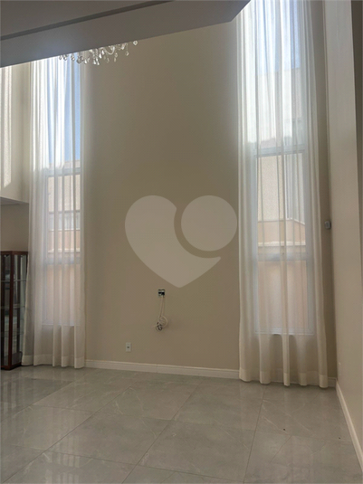 Foto REO1096306