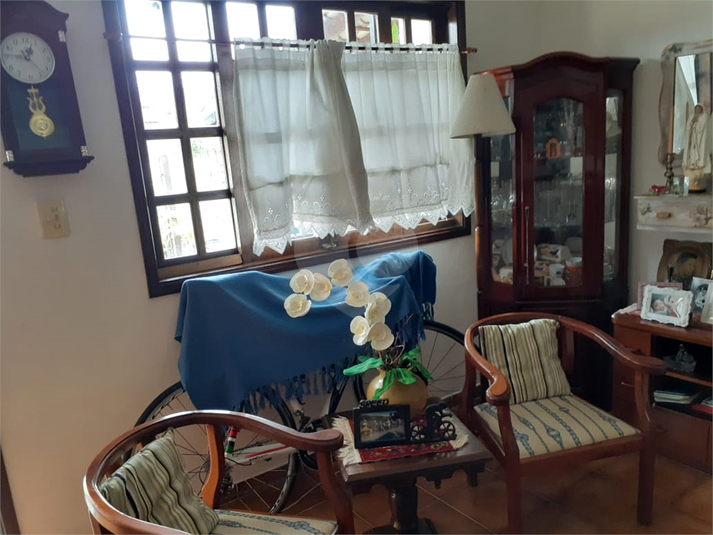 Foto REO1096309