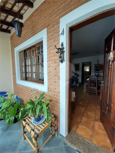 Foto REO1096309