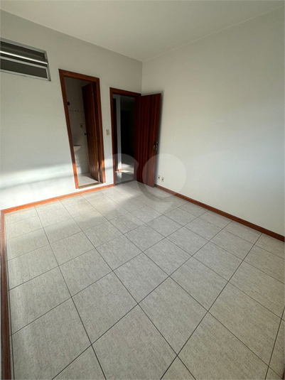 Foto REO1096311