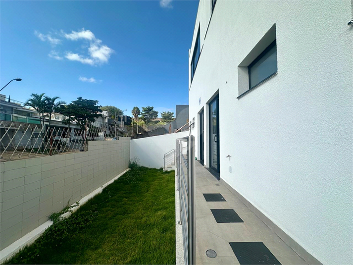 Foto REO1096316