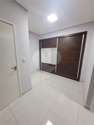 Foto REO1096336