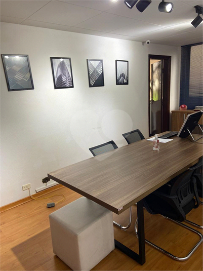 Foto REO1096339