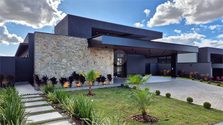 Foto REO1096346
