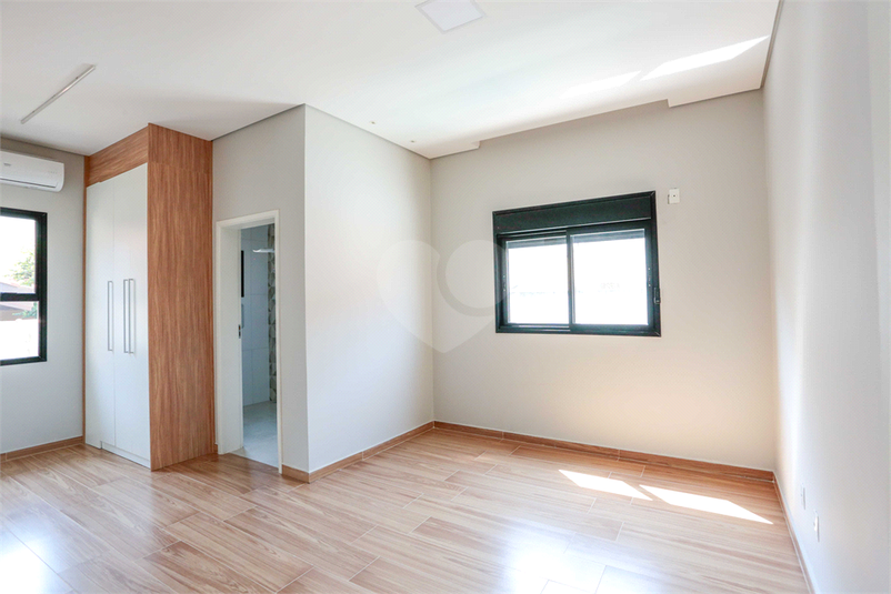 Foto REO1096352