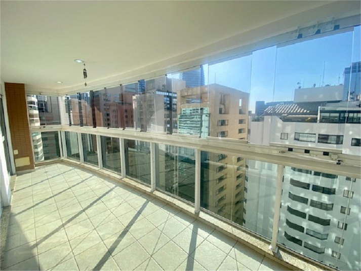 Foto REO1096354