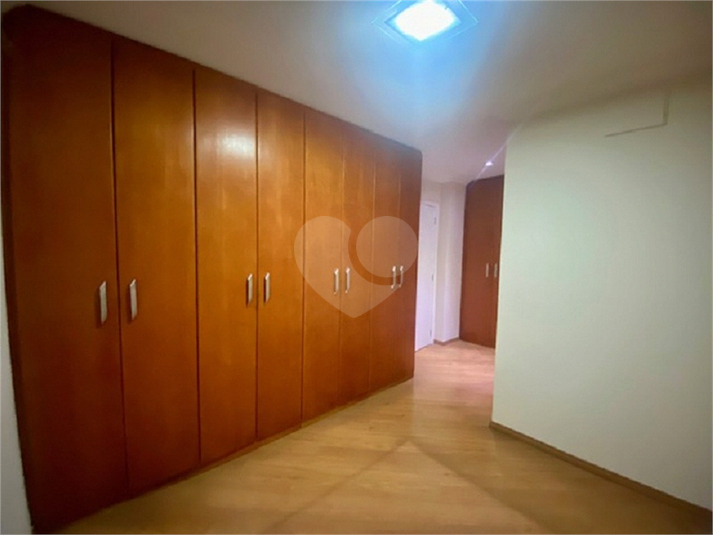 Foto REO1096354