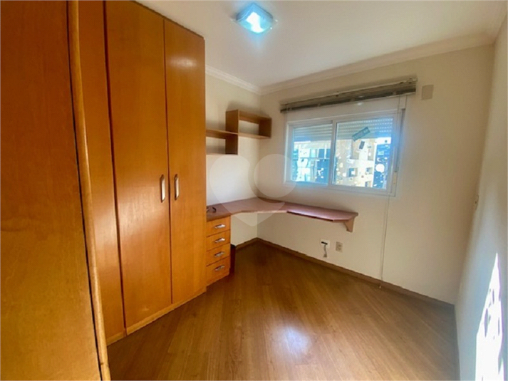 Foto REO1096354