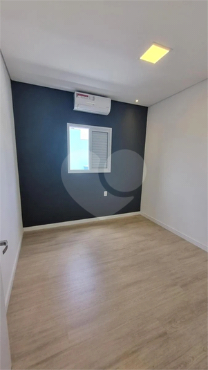 Foto REO1096355
