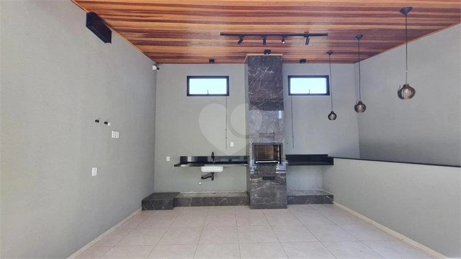 Foto REO1096355