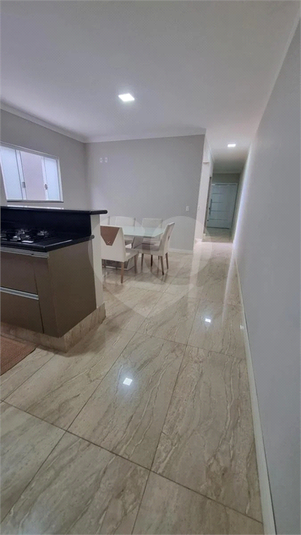 Foto REO1096355