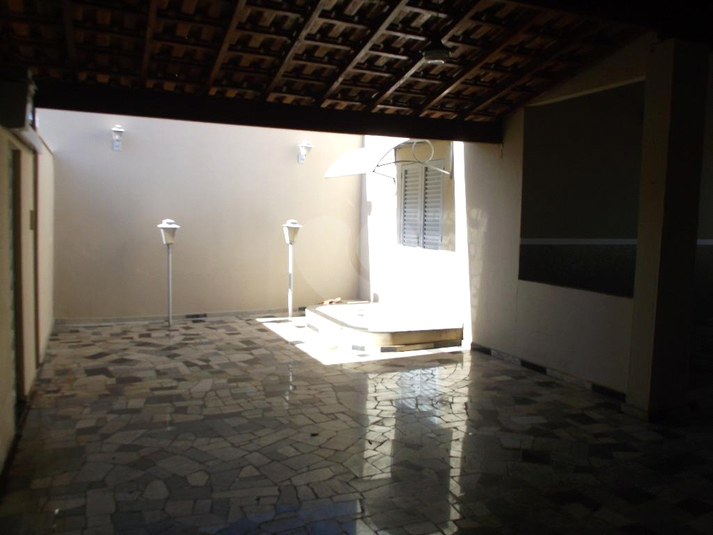 Foto REO1096357