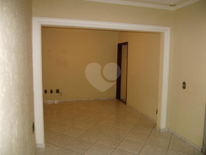 Foto REO1096357