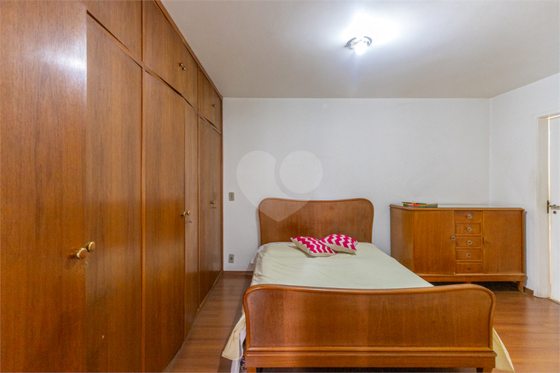 Foto REO1096361