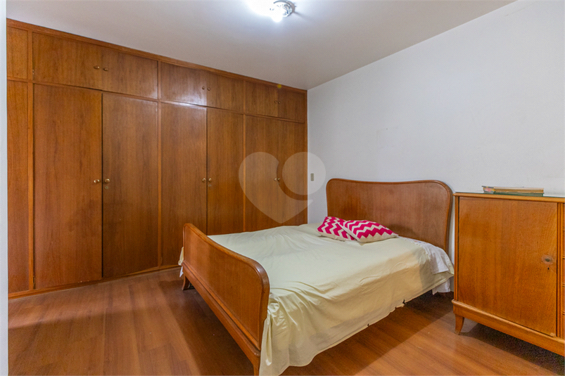 Foto REO1096361