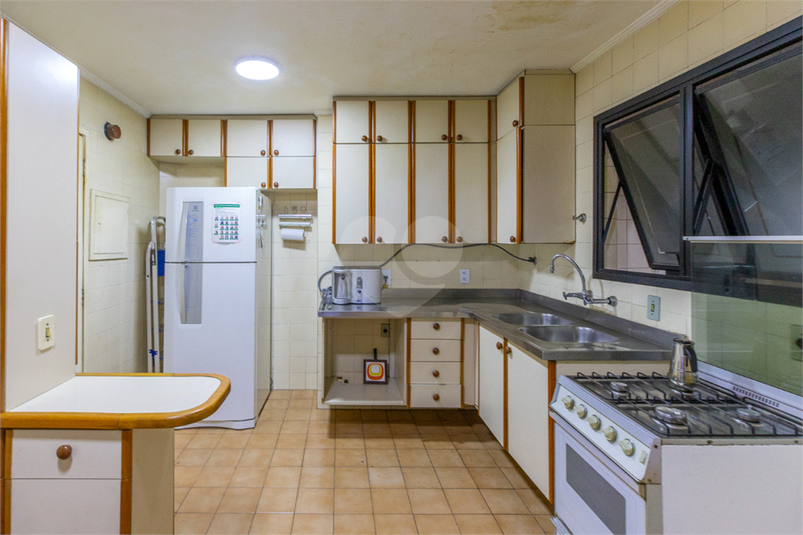 Foto REO1096361